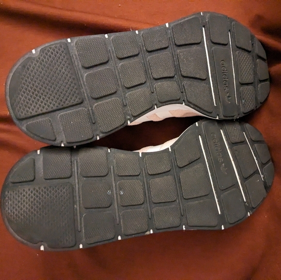 Adidas Pink and White 9 - Picture 3 of 9